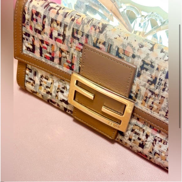 SOLD RARE Fendi Zucca Print Floral Wallet - Picture 2 of 10